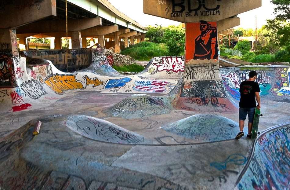 Skateboard-Lessons-FDR-Skatepark